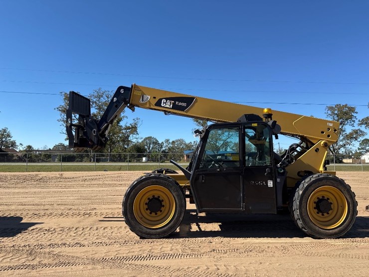 2013-caterpillar-tl642c-image-1