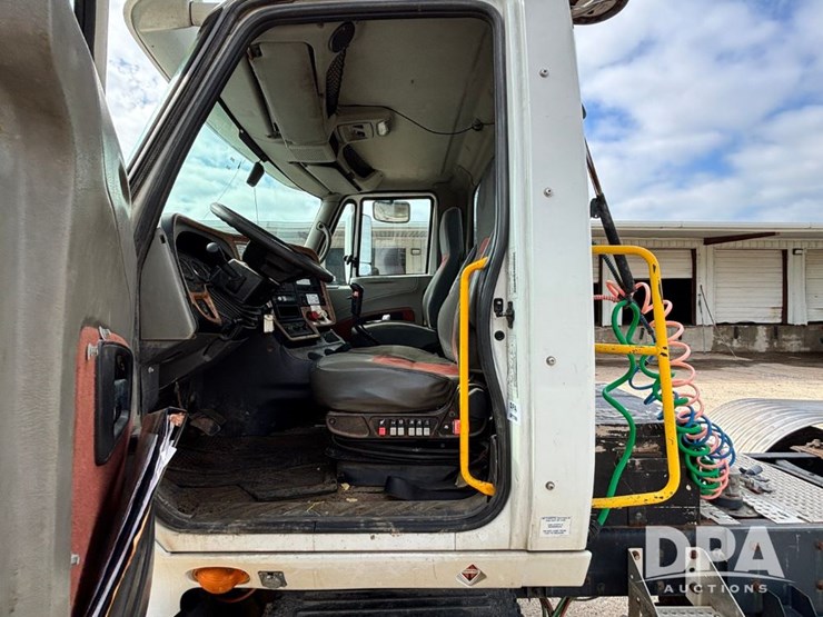 2010-international-prostar-image-71