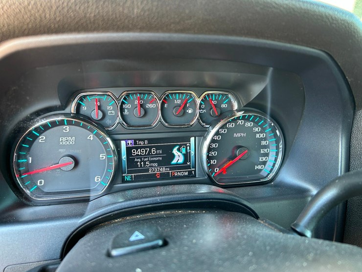 2015-chevrolet-silverado-image-10