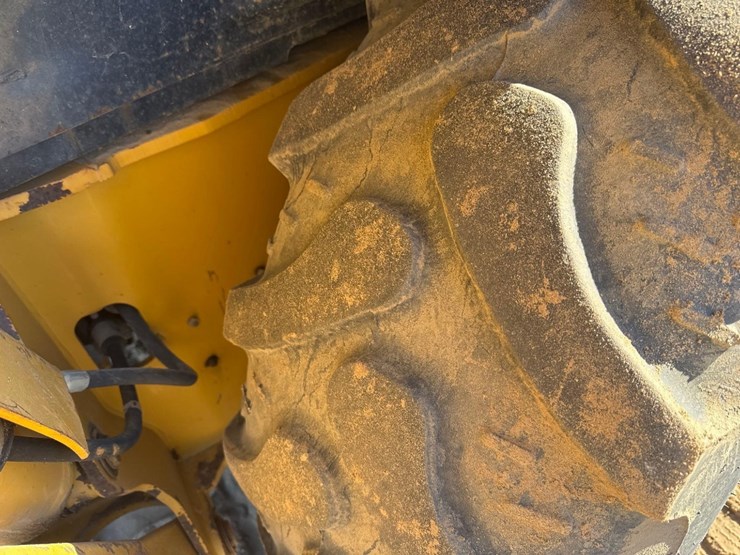 caterpillar-430d-it-image-11