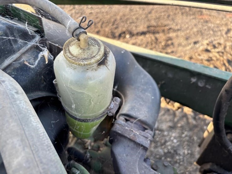 1981-john-deere-750-image-43