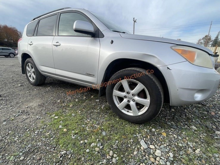 2006-toyota-rav4-image-4