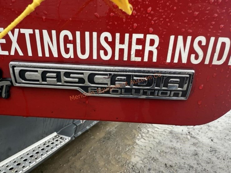 2015-freightliner-cascadia-113-image-56