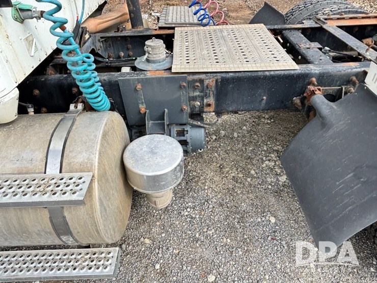 2005-international-9200i-image-28