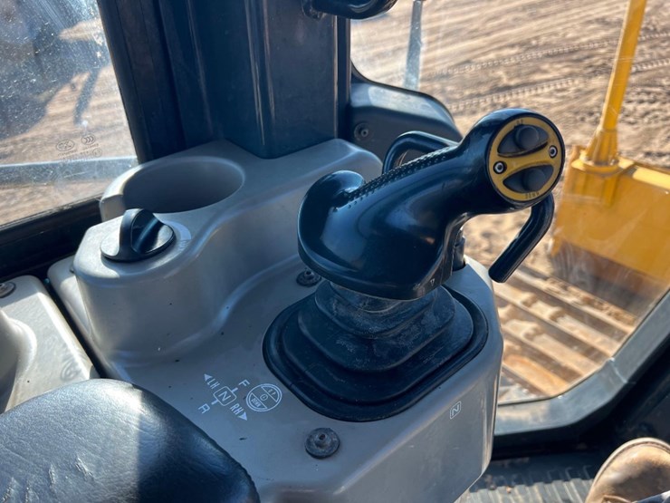 komatsu-d39px-24-image-32