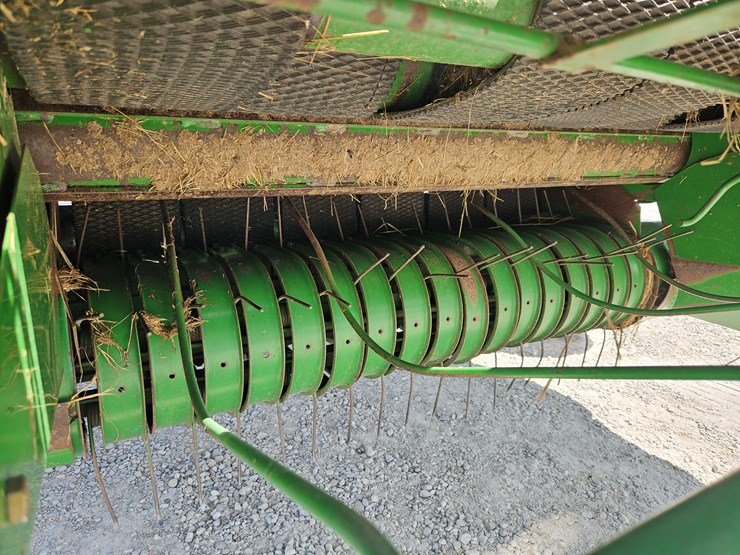 1994-john-deere-385-image-11