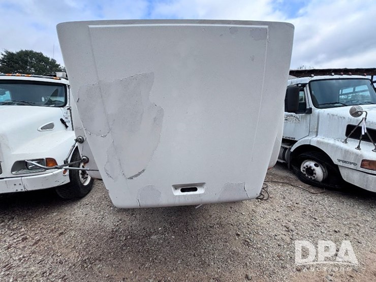 2001-freightliner-fld112-image-50