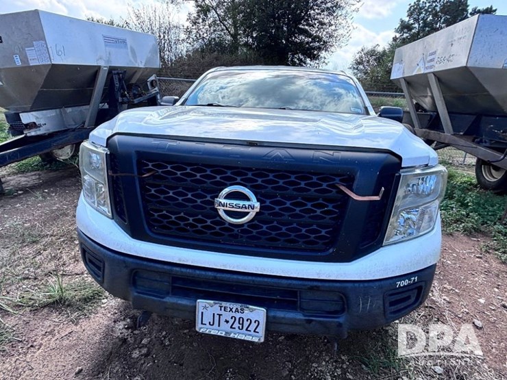 2018-nissan-titan-image-2