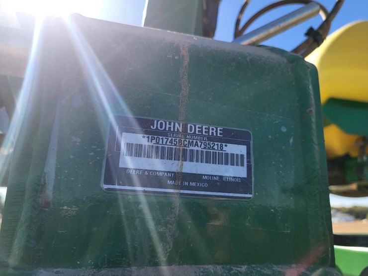 2021-john-deere-1745-image-44