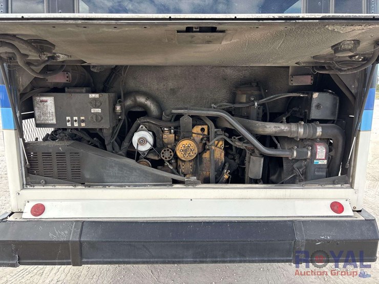 2000-thomas-saf-t-liner-mvp-image-20