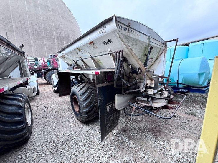 2005-kenworth-t300-image-10