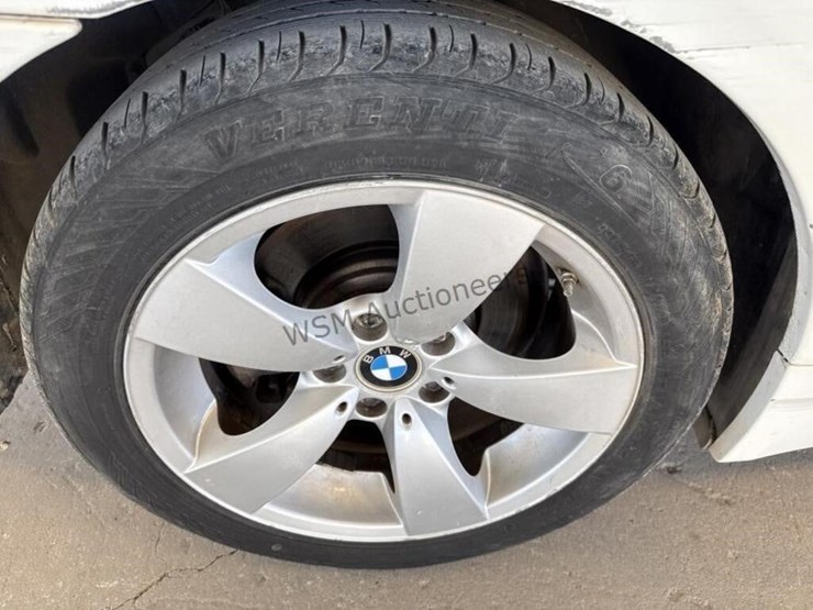 2008-bmw-528i-sdn-image-8