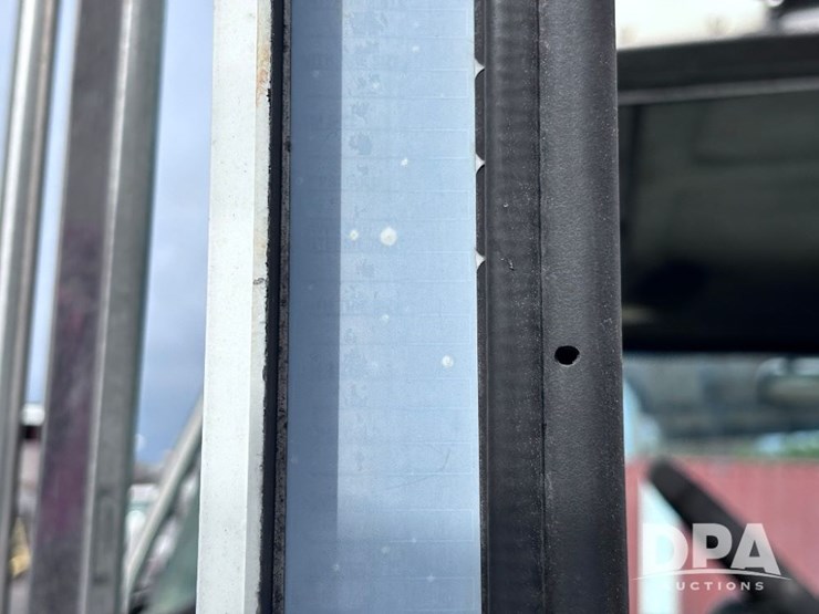 2005-kenworth-t300-image-83