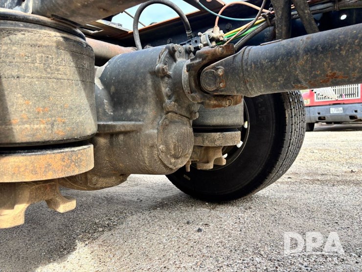 2010-international-prostar-image-43