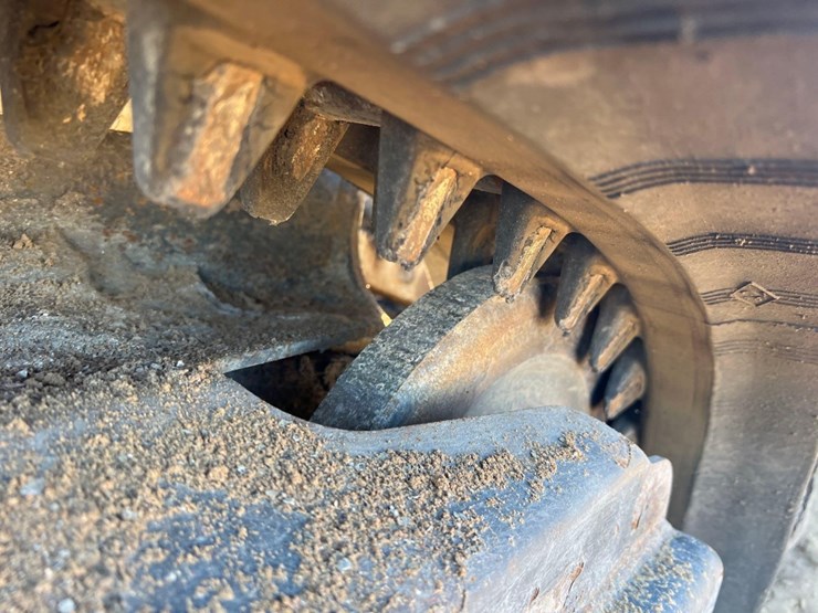 2019-bobcat-t450-image-15