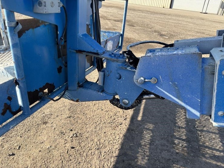 2013-genie-s40-image-15