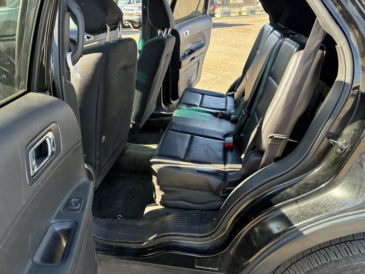 2013-ford-explorer-image-6