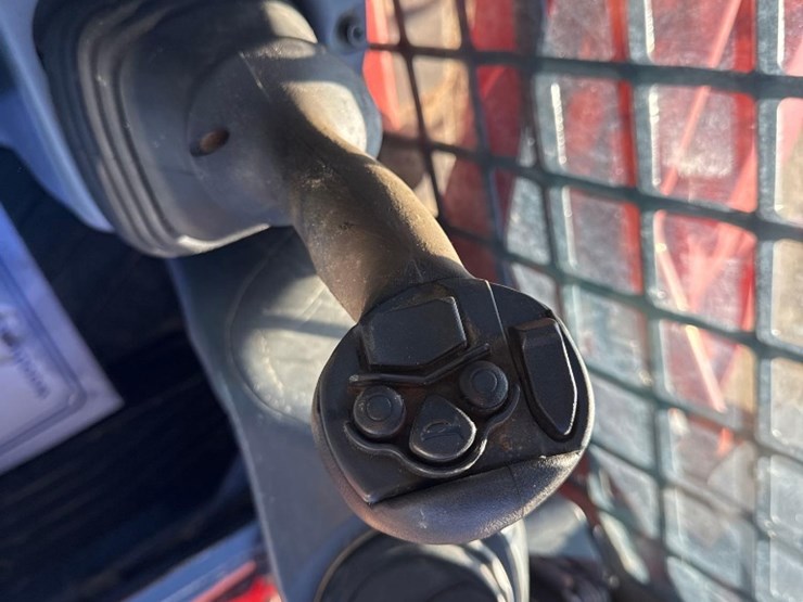 kubota-svl75-2-image-27