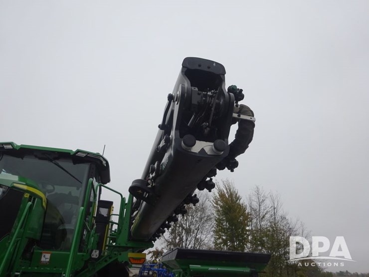 2024-john-deere-412r-image-64