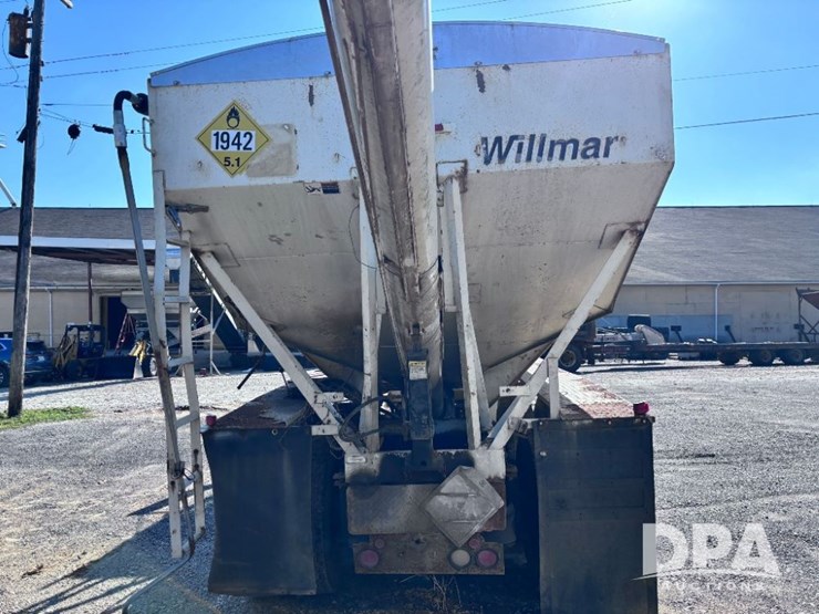 2003-volvo-10-image-11