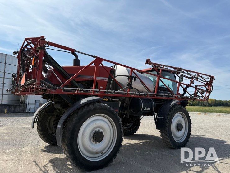 2009-case-ih-patriot-3330-image-5