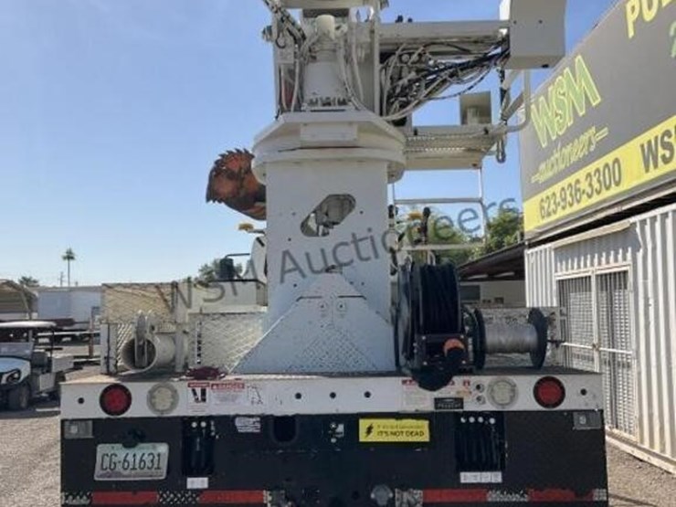 2011-freightliner-m2-digger-derrick-image-6