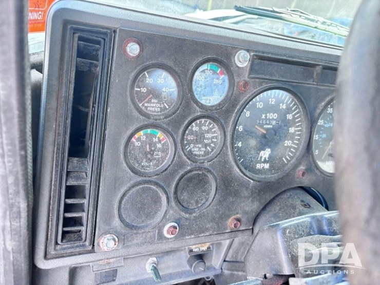 1993-mack-ch613-image-93