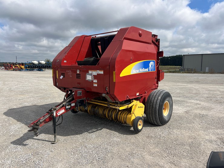 2009-new-holland-br7090-image-1