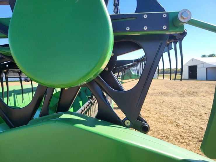 john-deere-630f-image-32