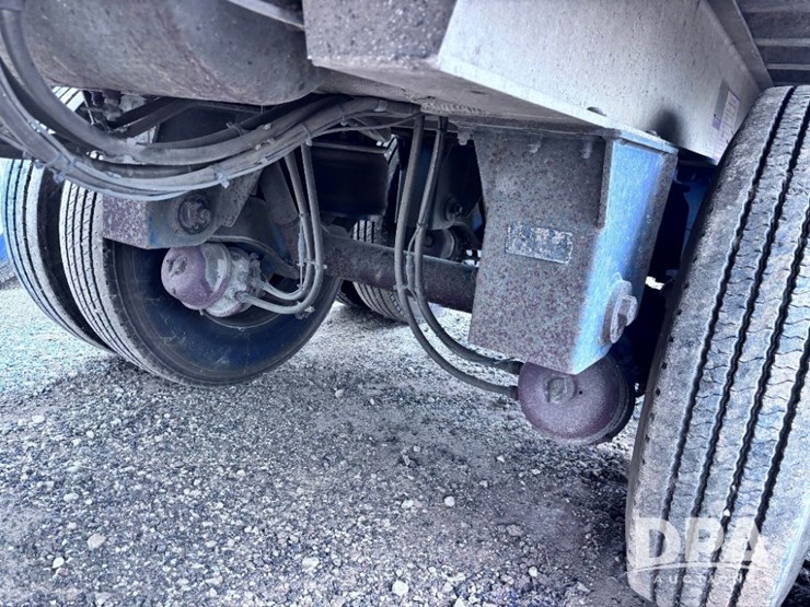 2006-travis-end-dump-image-28