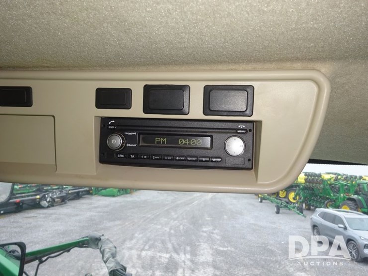 2021-john-deere-r4038-image-111