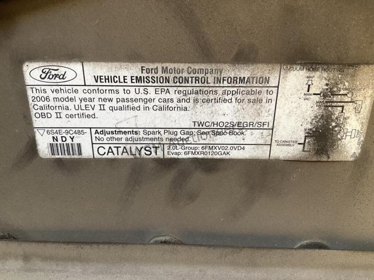 2006-ford-focus-wagon-image-11