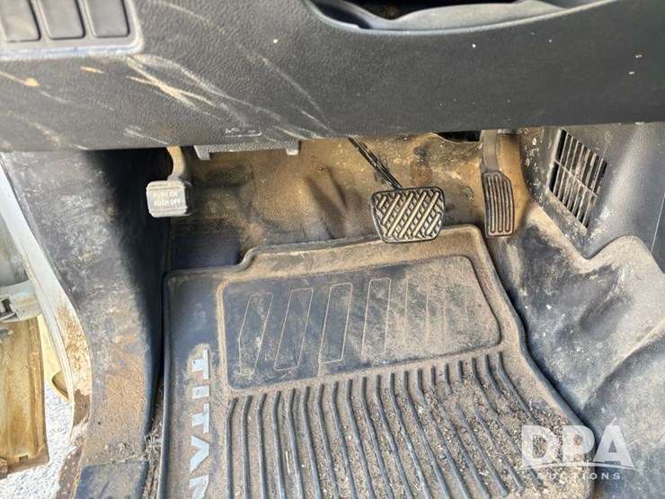 2018-nissan-titan-image-76