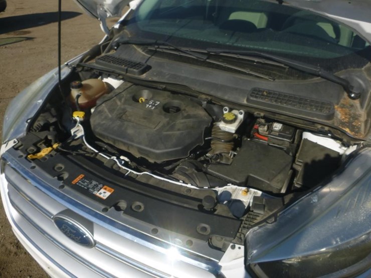 2017-ford-escape-image-11