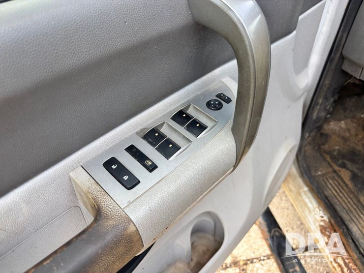 2009-chevrolet-silverado-2500hd-image-75