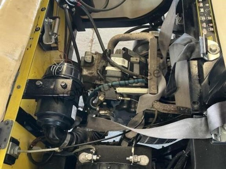 2011-e-z-go-st-sport-image-10