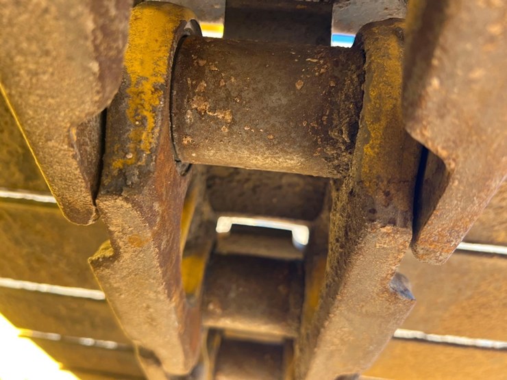 komatsu-d39px-24-image-13