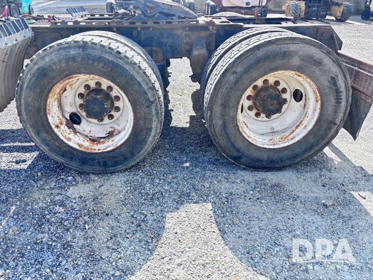 1993-mack-ch613-image-38