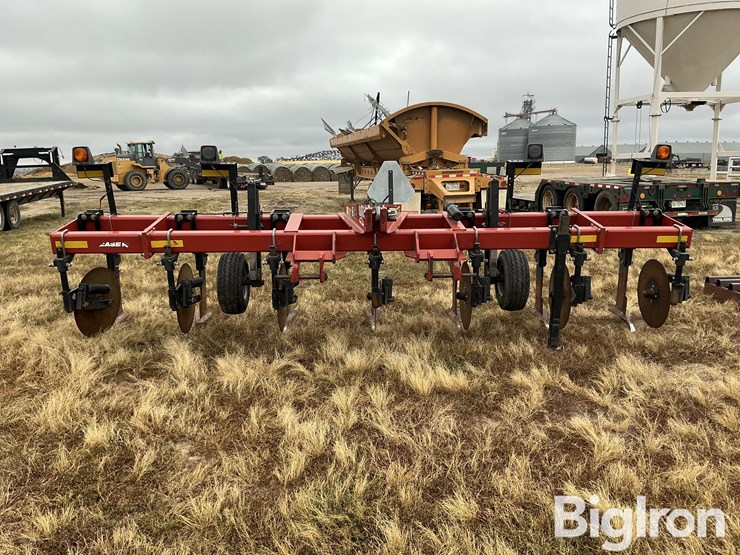 2015-case-ih-2500-image-2