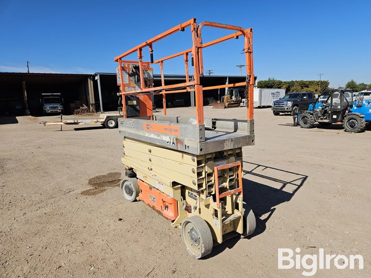 2006-jlg-2630es-image-9