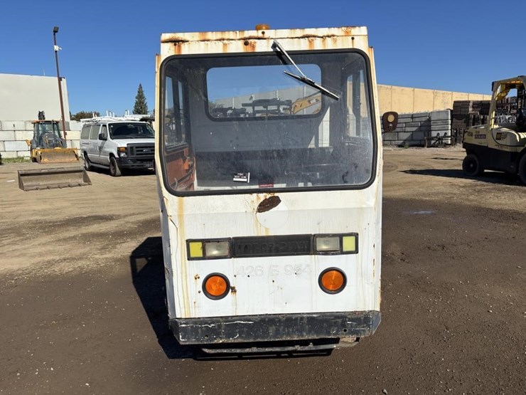 taylor-dunn-b2-48-image-6