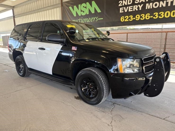 2014-chevrolet-tahoe-image-2