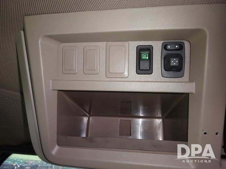 2024-john-deere-412r-image-144