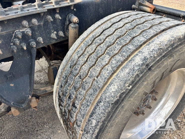 2010-international-prostar-image-31