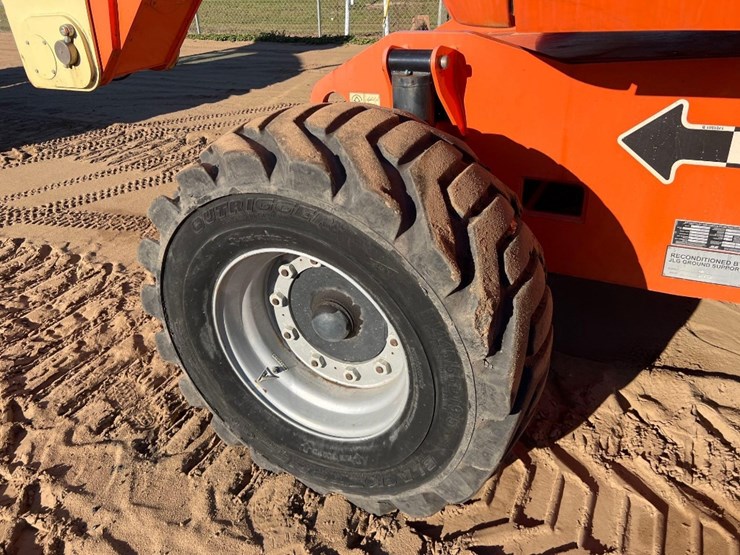 2008-jlg-800aj-image-9