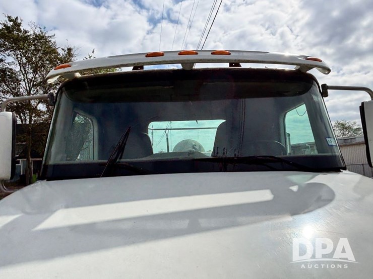 2005-international-9200i-image-21