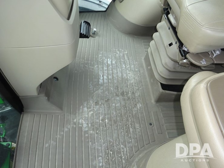 2021-john-deere-r4045-image-125