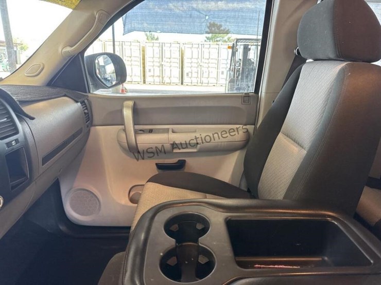 2009-chevrolet-silverado-1500-image-19