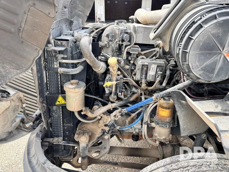 2010-international-prostar-image-57