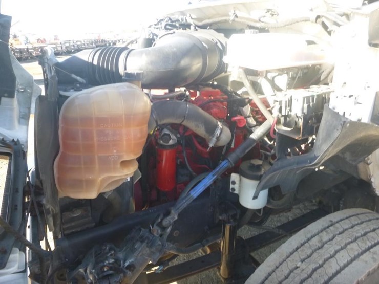 2010-ford-f650-image-16